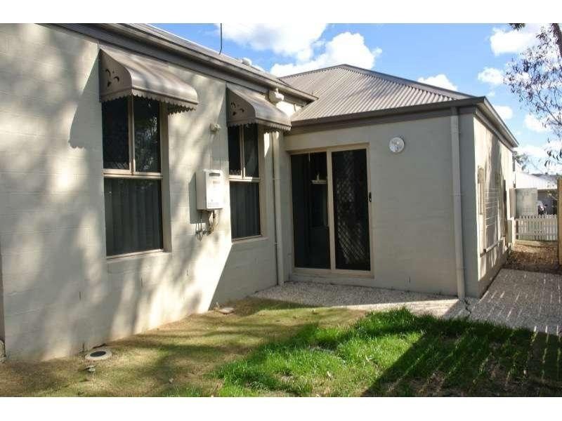 9 Pinnacle Close, Springfield Lakes QLD 4300