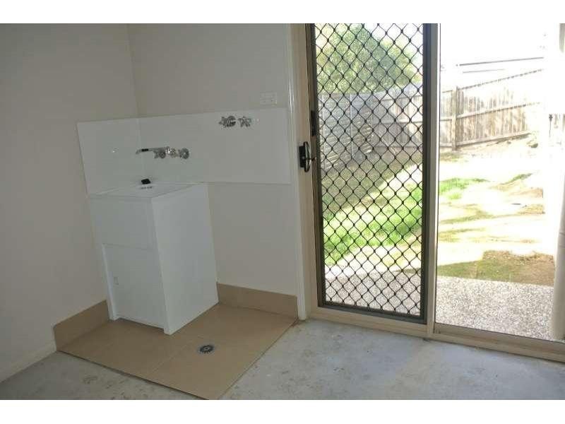 9 Pinnacle Close, Springfield Lakes QLD 4300