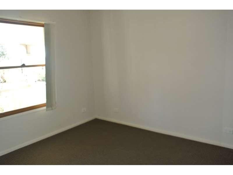 9 Pinnacle Close, Springfield Lakes QLD 4300
