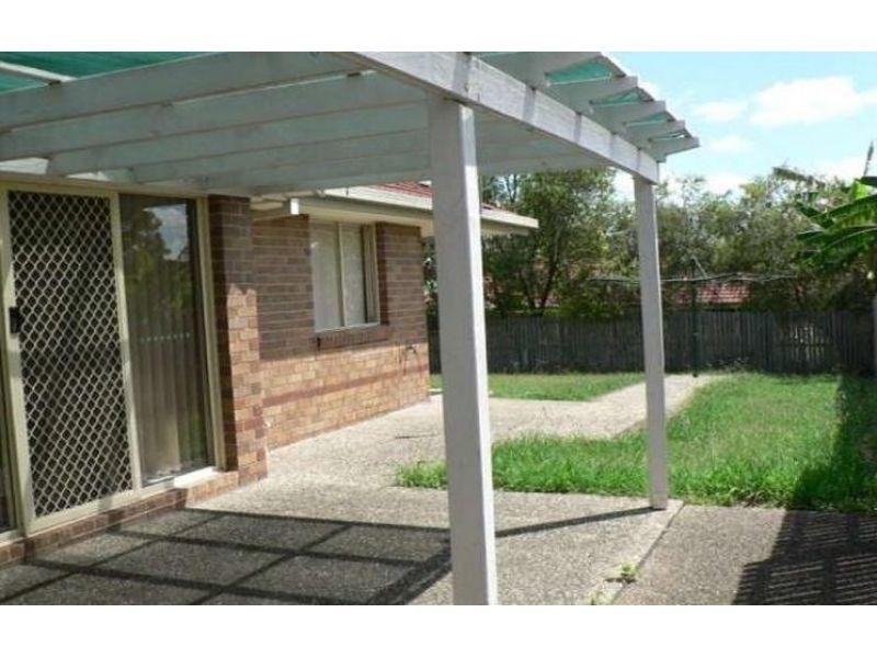 8 Willowtree Drive, Flinders View QLD 4305