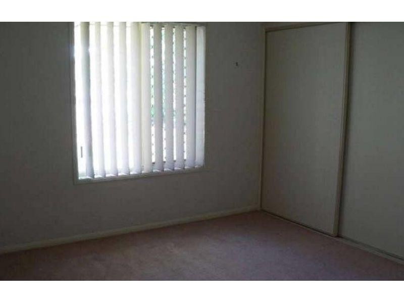 8 Willowtree Drive, Flinders View QLD 4305