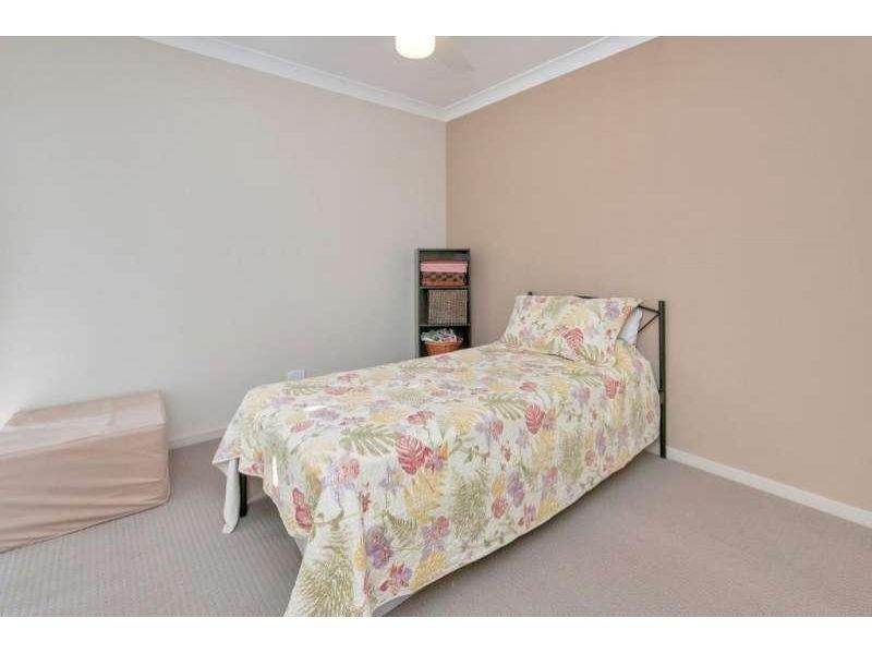 1/3 Coombe Close, Redbank Plains QLD 4301