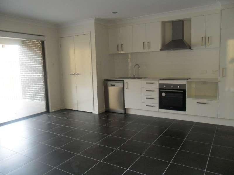 2/70 Trevor Street, Bellbird Park QLD 4300