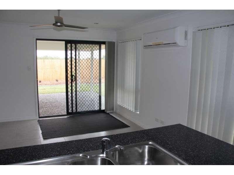 66 Columbia Drive, Bellbird Park QLD 4300