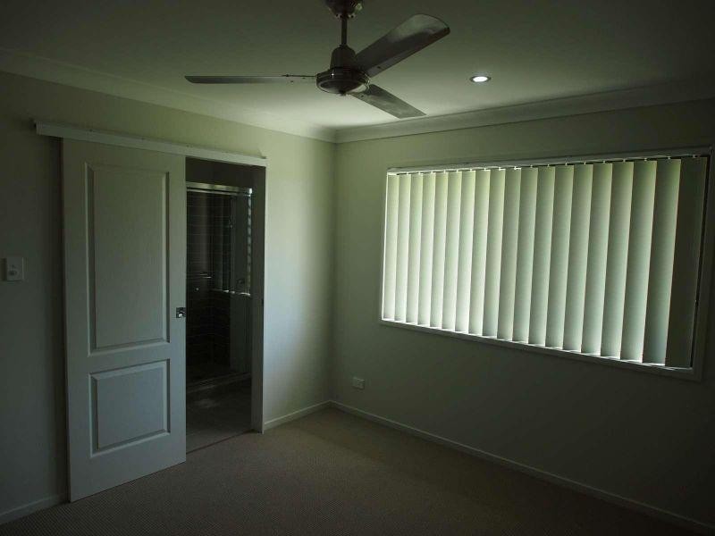 2/10 Hermes Way, Wulkuraka QLD 4305