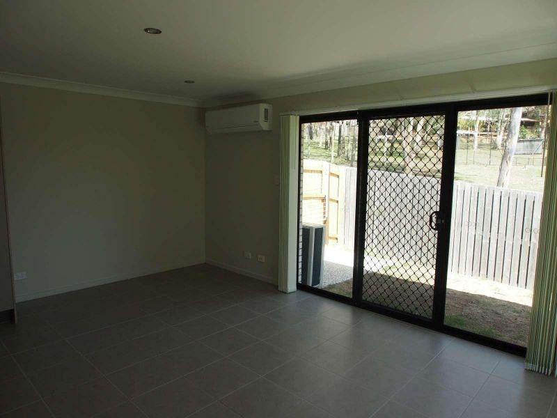 2/10 Hermes Way, Wulkuraka QLD 4305
