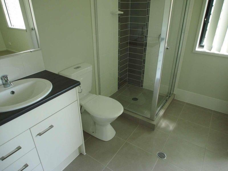2/10 Hermes Way, Wulkuraka QLD 4305