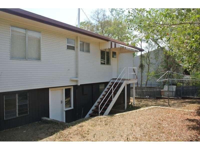 2 Meredith Lane, Ipswich QLD 4305