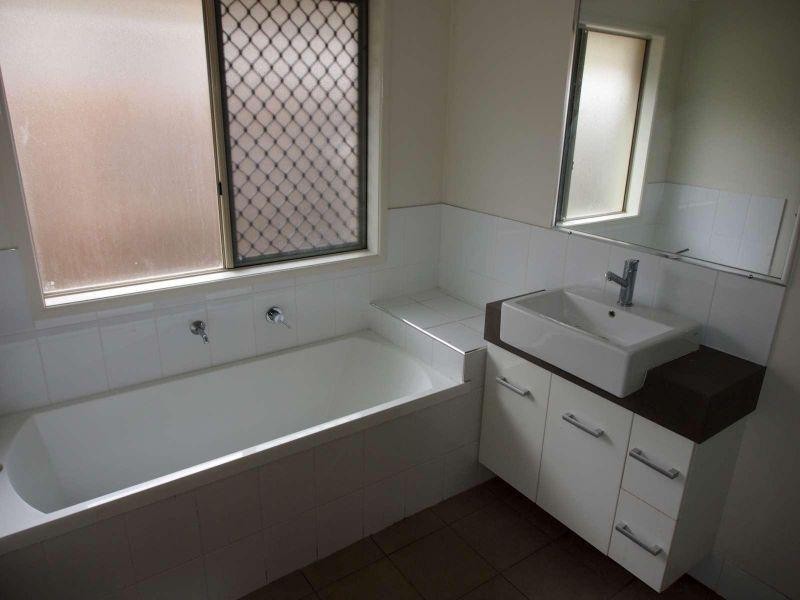 72 Messara Circuit, Durack QLD 4077