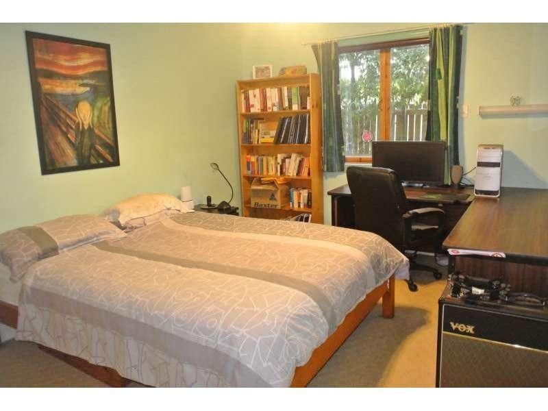 87 Lilly Street, Sherwood QLD 4075