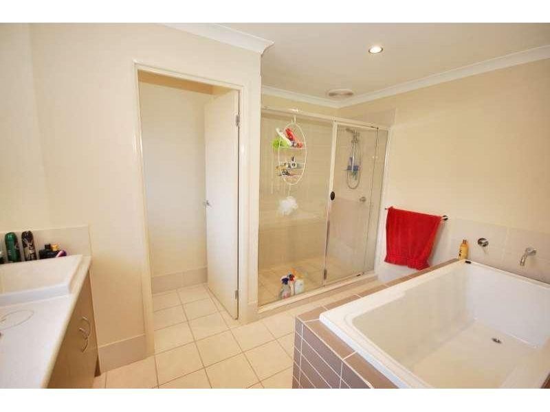 84 Armisfield Street, Doolandella QLD 4077