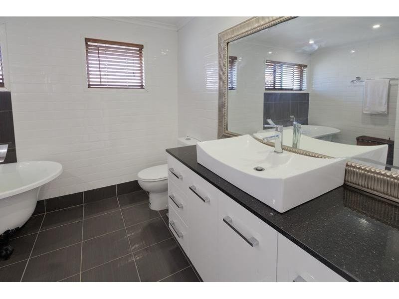 26 Michelangelo Street, Fig Tree Pocket QLD 4069
