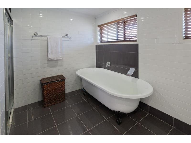 26 Michelangelo Street, Fig Tree Pocket QLD 4069