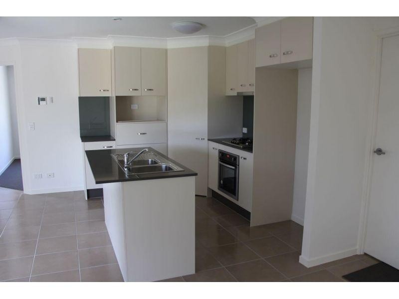 20 Hall Court, Bellbird Park QLD 4300