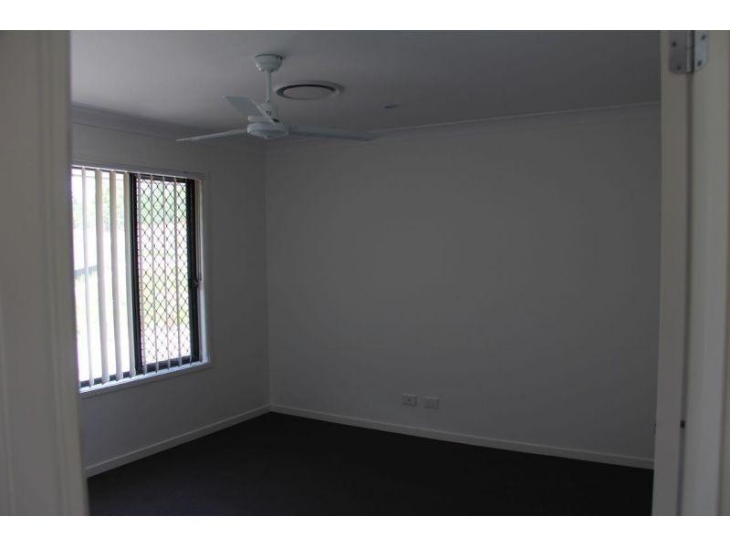 20 Hall Court, Bellbird Park QLD 4300