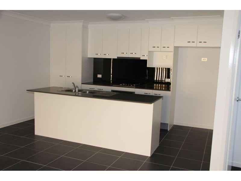 25 Hall Court, Bellbird Park QLD 4300