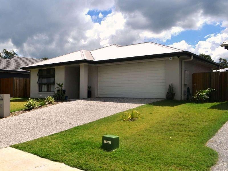 16 Pamphlett Street, Oxley QLD 4075