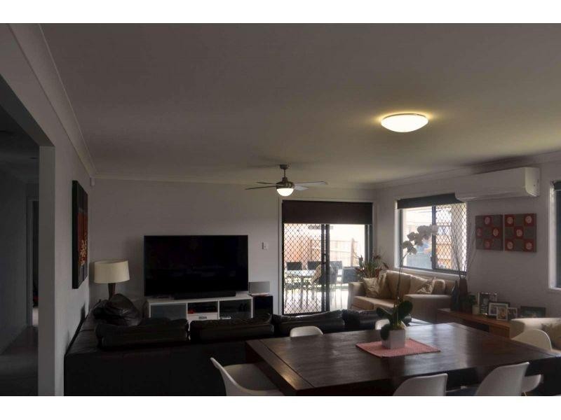 16 Pamphlett Street, Oxley QLD 4075