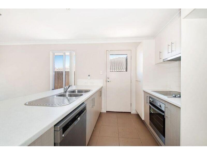 18 Wongabel Close, Waterford QLD 4133