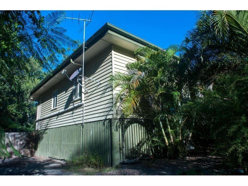 15 Station Road, Riverview QLD 4303