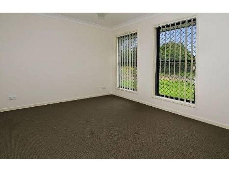 18 Henry Samuel Drive, Redbank Plains QLD 4301