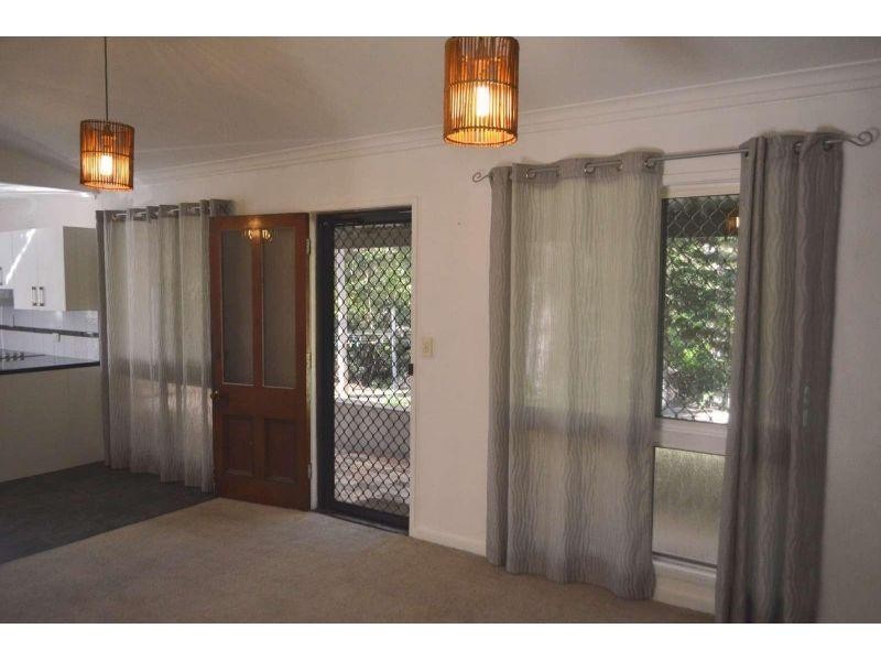 82 Addison Road, Camira QLD 4300