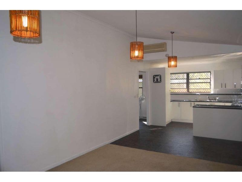 82 Addison Road, Camira QLD 4300
