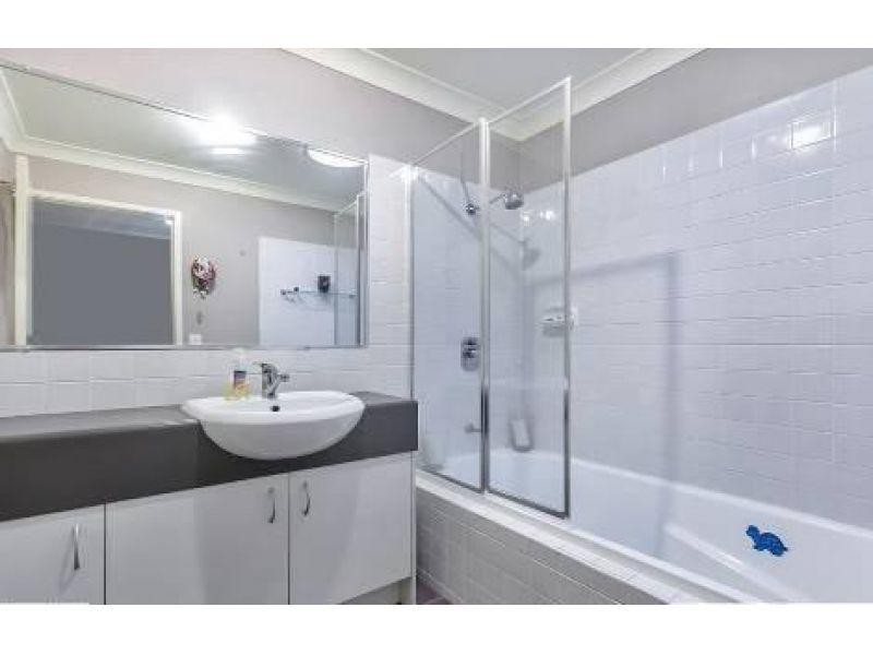 19 Elmwood Circuit, Springfield Lakes QLD 4300