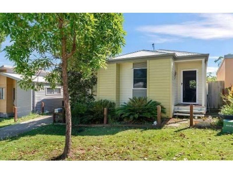 19 Elmwood Circuit, Springfield Lakes QLD 4300