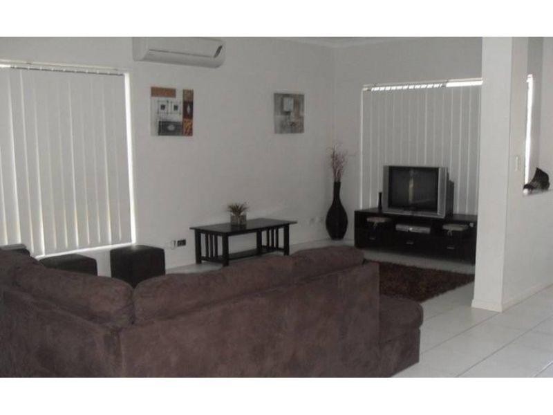 17 Wright Avenue, Redbank Plains QLD 4301