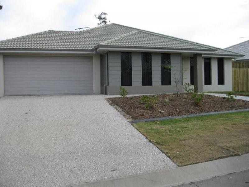 5 Jude Lane, Augustine Heights QLD 4300