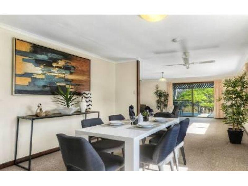 10 Douglas Street, Sherwood QLD 4075