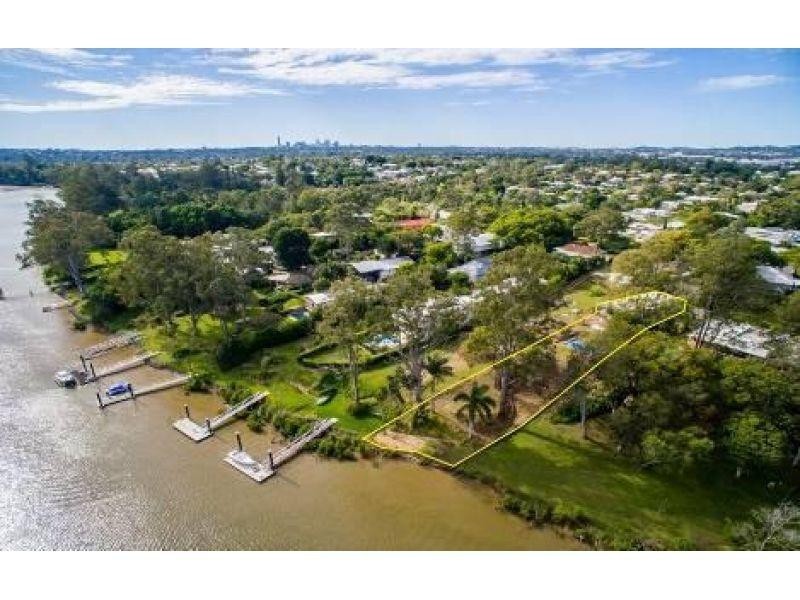 10 Douglas Street, Sherwood QLD 4075