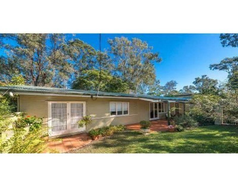 63 Kenmore Road, Kenmore QLD 4069