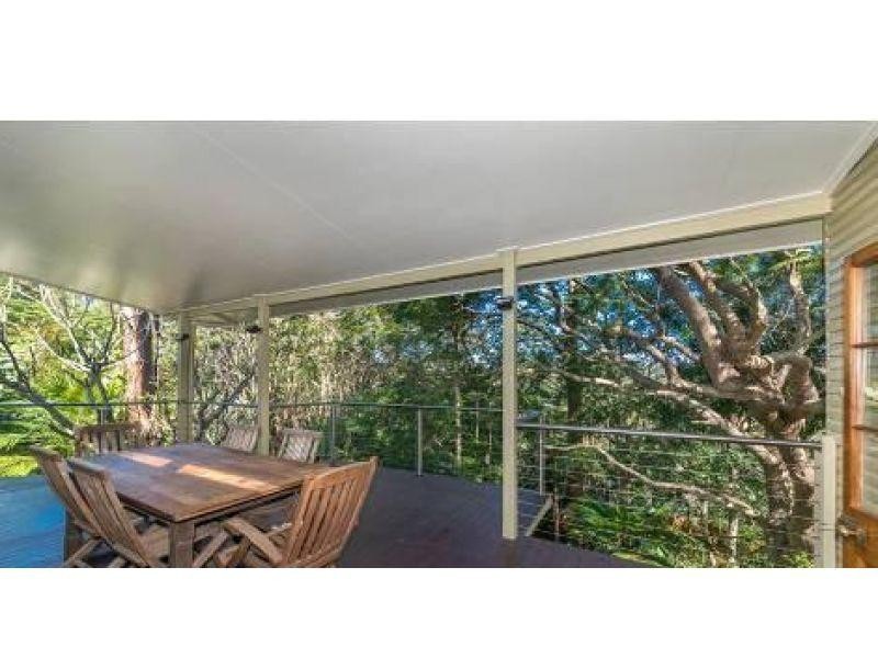 63 Kenmore Road, Kenmore QLD 4069