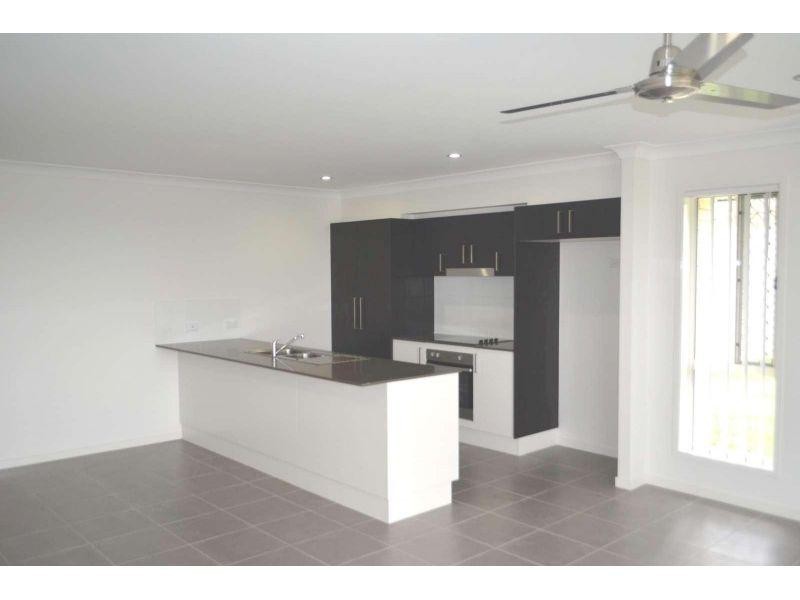 17 Dandelion Drive, Springfield Lakes QLD 4300