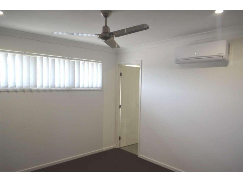 17 Dandelion Drive, Springfield Lakes QLD 4300