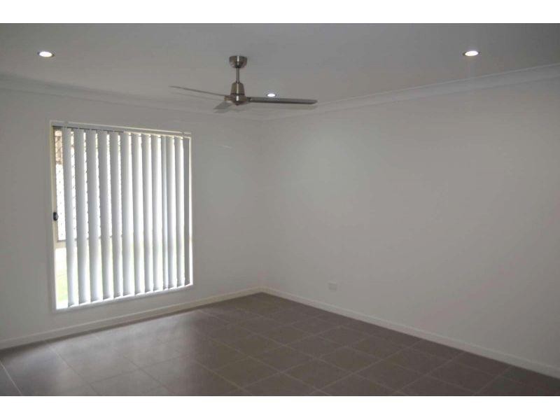 17 Dandelion Drive, Springfield Lakes QLD 4300