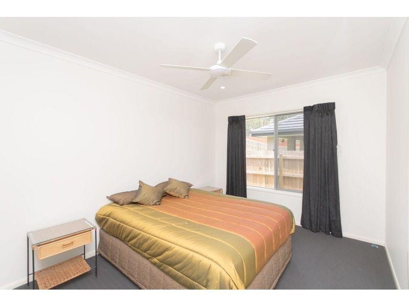 25 Pamphlett Street, Oxley QLD 4075