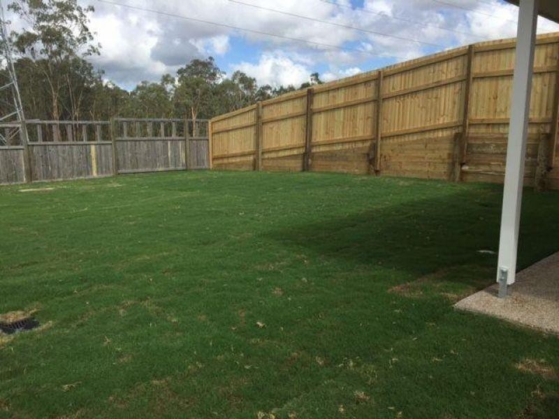 1/22 Groeschel Court, Goodna QLD 4300