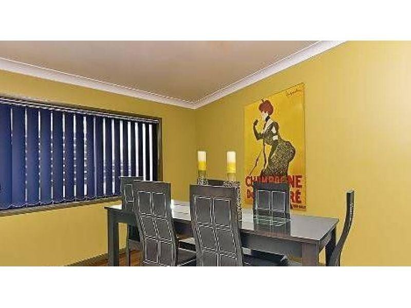 19 Horizon Drive, Jamboree Heights QLD 4074