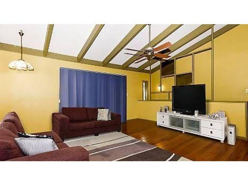 19 Horizon Drive, Jamboree Heights QLD 4074