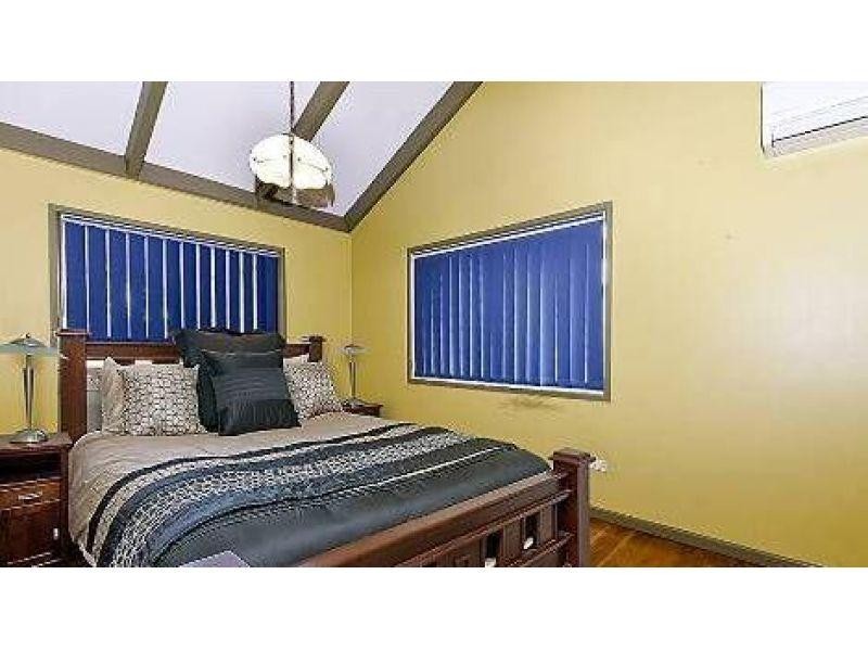 19 Horizon Drive, Jamboree Heights QLD 4074