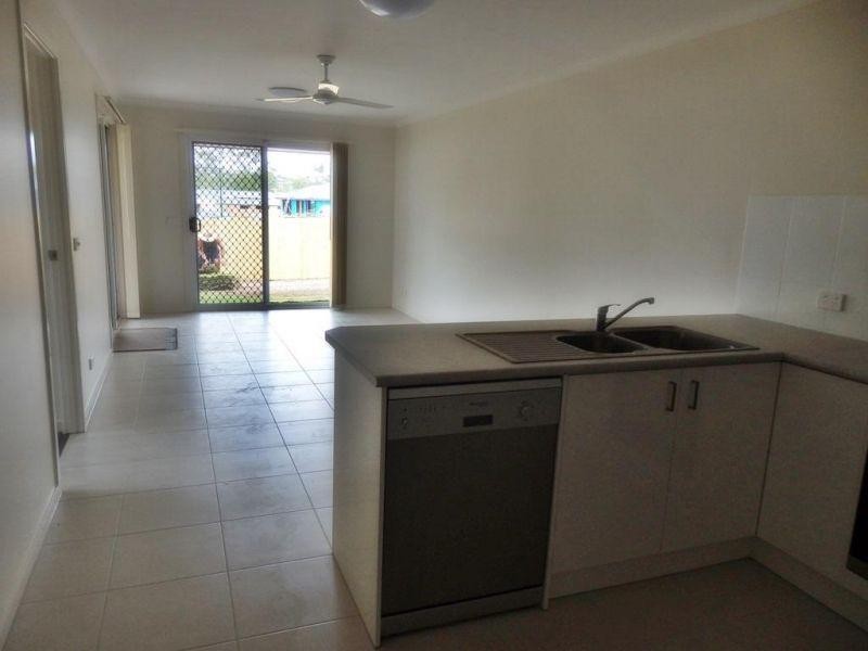 2/154 Pine Mountain Road, Brassall QLD 4305