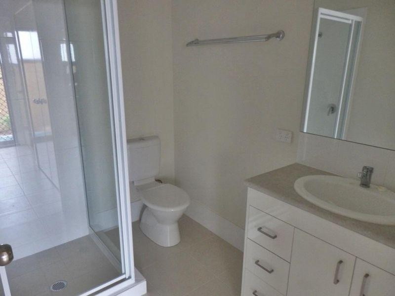 2/154 Pine Mountain Road, Brassall QLD 4305