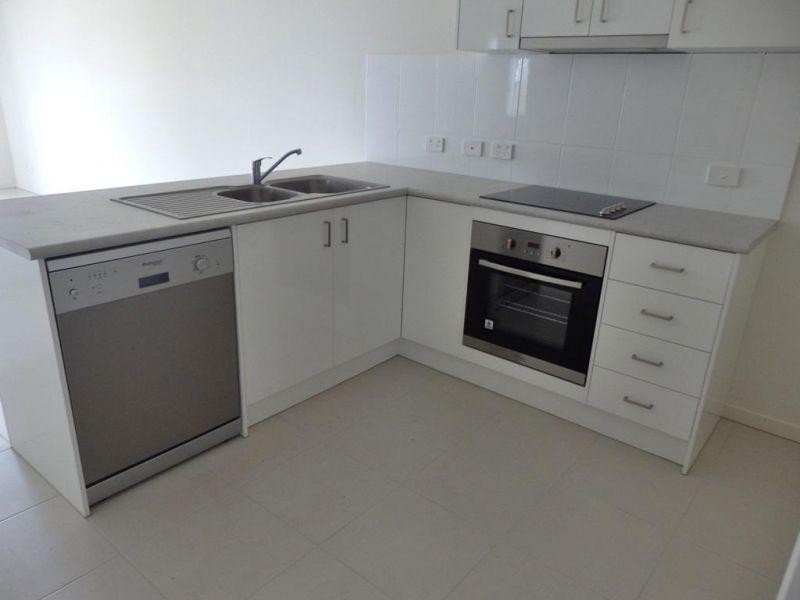 2/154 Pine Mountain Road, Brassall QLD 4305