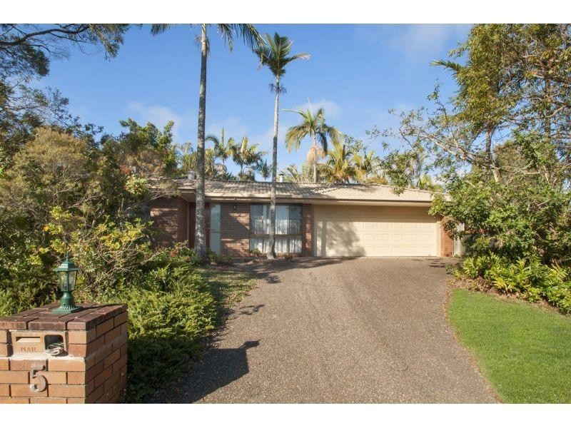 5 Buscall Court, Sinnamon Park QLD 4073