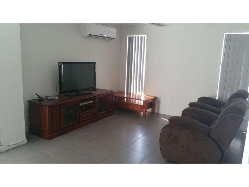 3 Tey Court, Deebing Heights QLD 4306