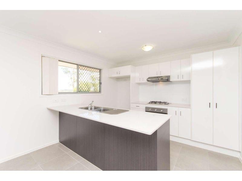 1/64 Whitmore Crescent, Goodna QLD 4300