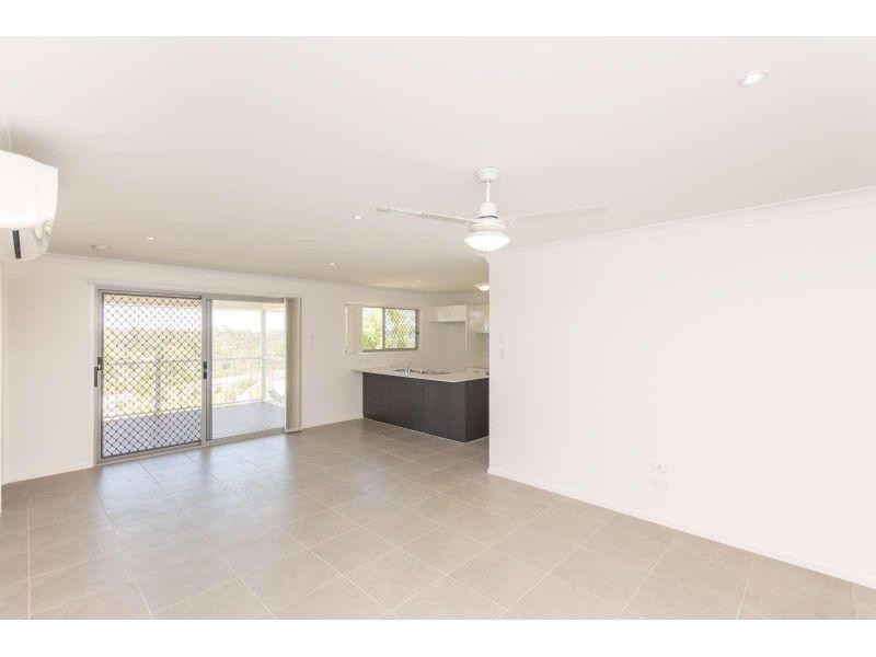 1/64 Whitmore Crescent, Goodna QLD 4300
